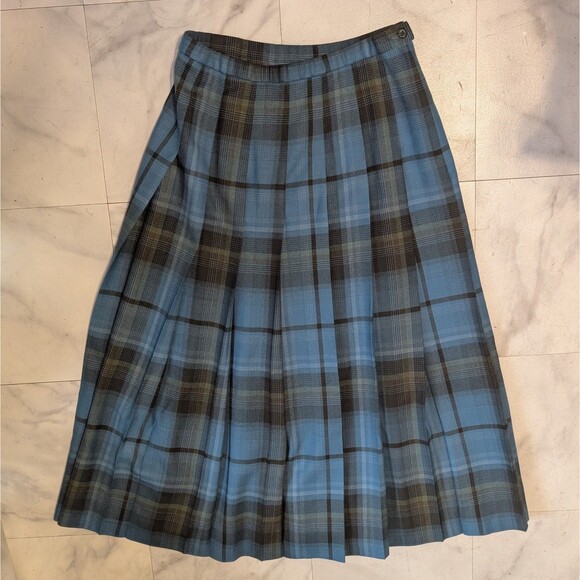 Pendleton Skirt Wm size 10 100% Pure Virgin Wool Authentic Malcolm Tartan Plaid - Picture 1 of 7